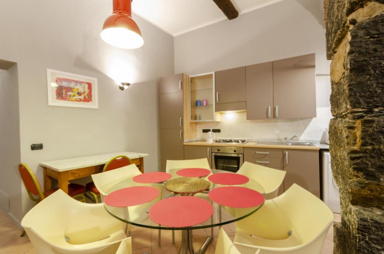 ジェノヴァJoivy Warm Family Flat For 9, Near Porto Anticoアパートメント エクステリア 写真